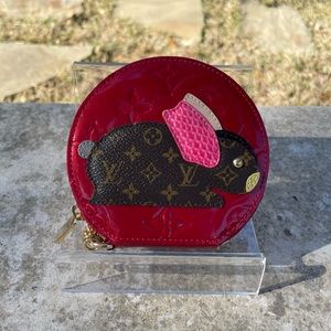 Louis Vuitton Animania Round Wallet